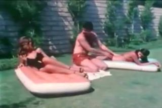 Bra Vintage Sunbather's Threesome White Girl - 1