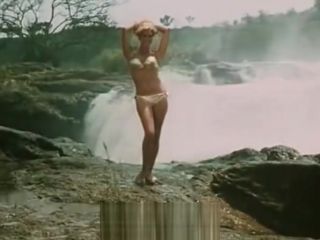 Ass Fuck Wild Blonde Posing at the Waterfall (1970s Vintage) Kitchen - 1