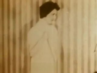 Oixxx Sexy Maid Stripping for a Raise (1950s Vintage) TuKif - 1